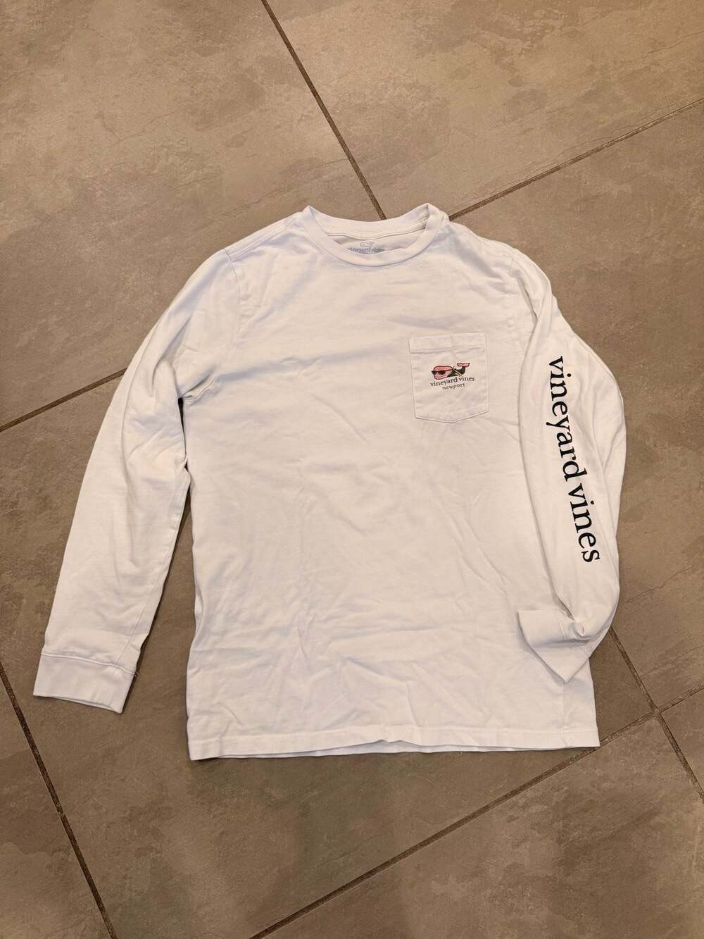 Vineyard Vines Newport Jazz Whale Long Sleeve Pocket T-Shirt Boys Size L